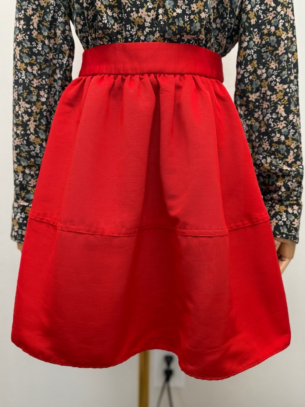 Express Red Fit & Flare Skater Skirt Size 4 Lined Pockets Mini A-Line